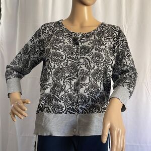 Simply styled cardigan 